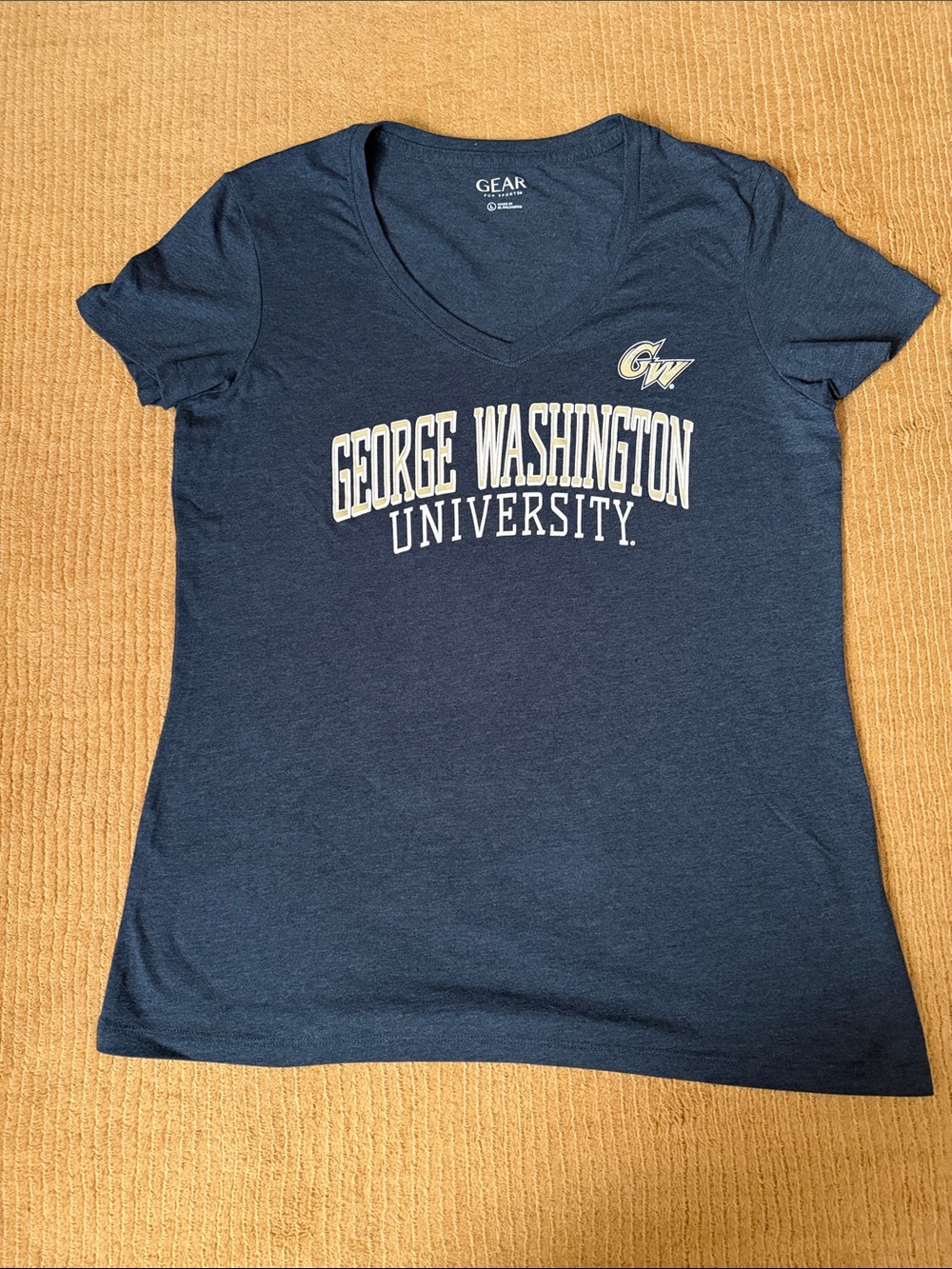George Washington GW University shortsleeved T-Shirt for women Size Large
